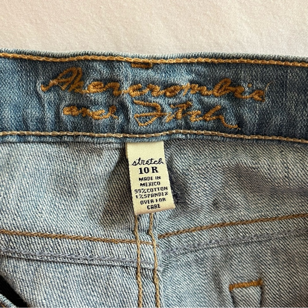 Classic High-Rise Light Blue Flare Jeans - Women - Picture 4 of 6